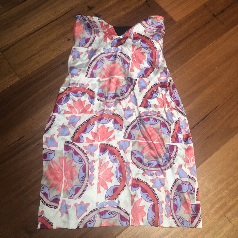 *NEW* - Beautiful Dress - 6